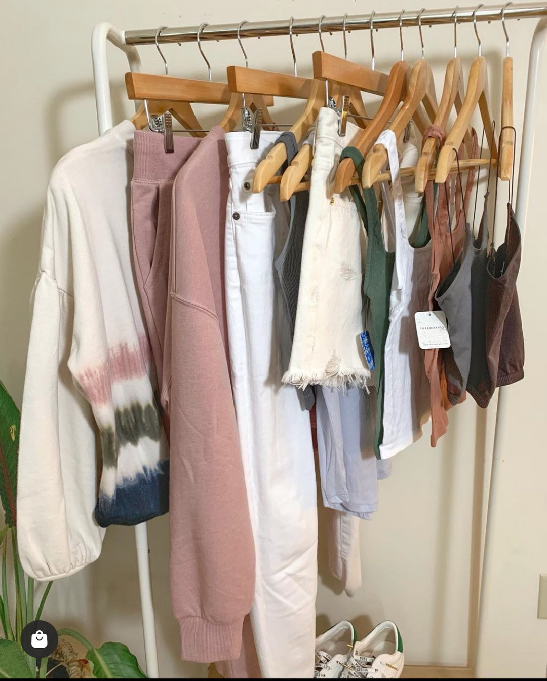 Your Guide to 2021 Spring Trends We're Loving