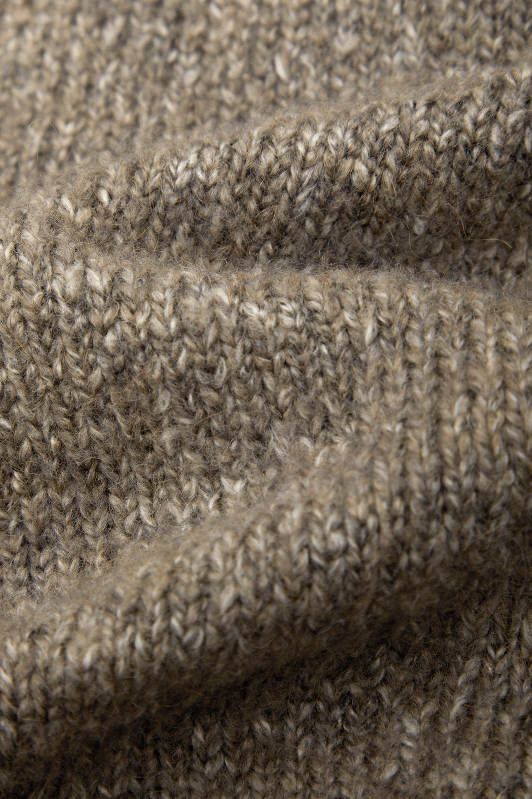 525 America Wren Snap Front Henley Mushroom Melange styled