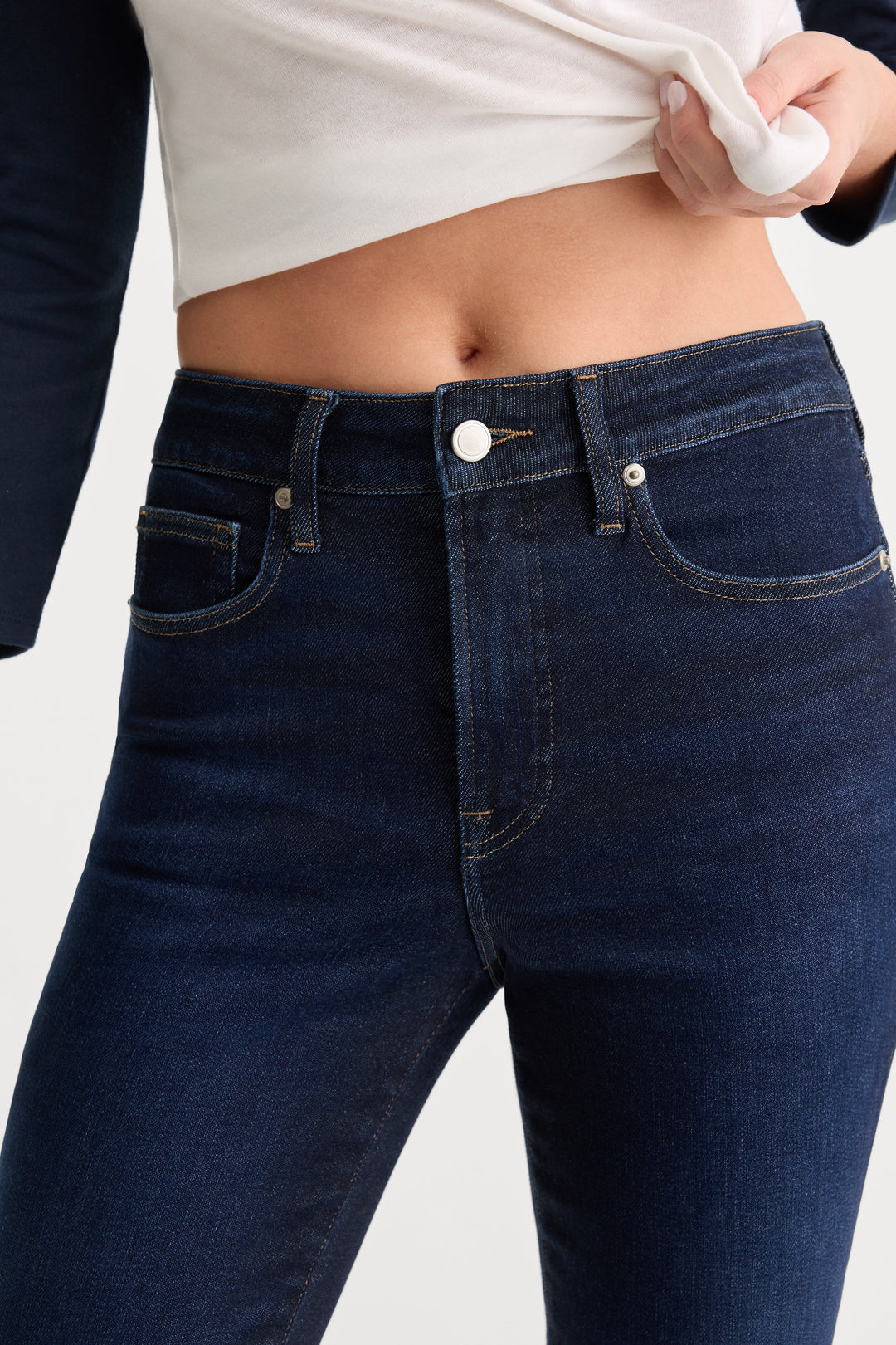 Soft Tech Good Legs Flare in Indigo 1308, waistband detail
