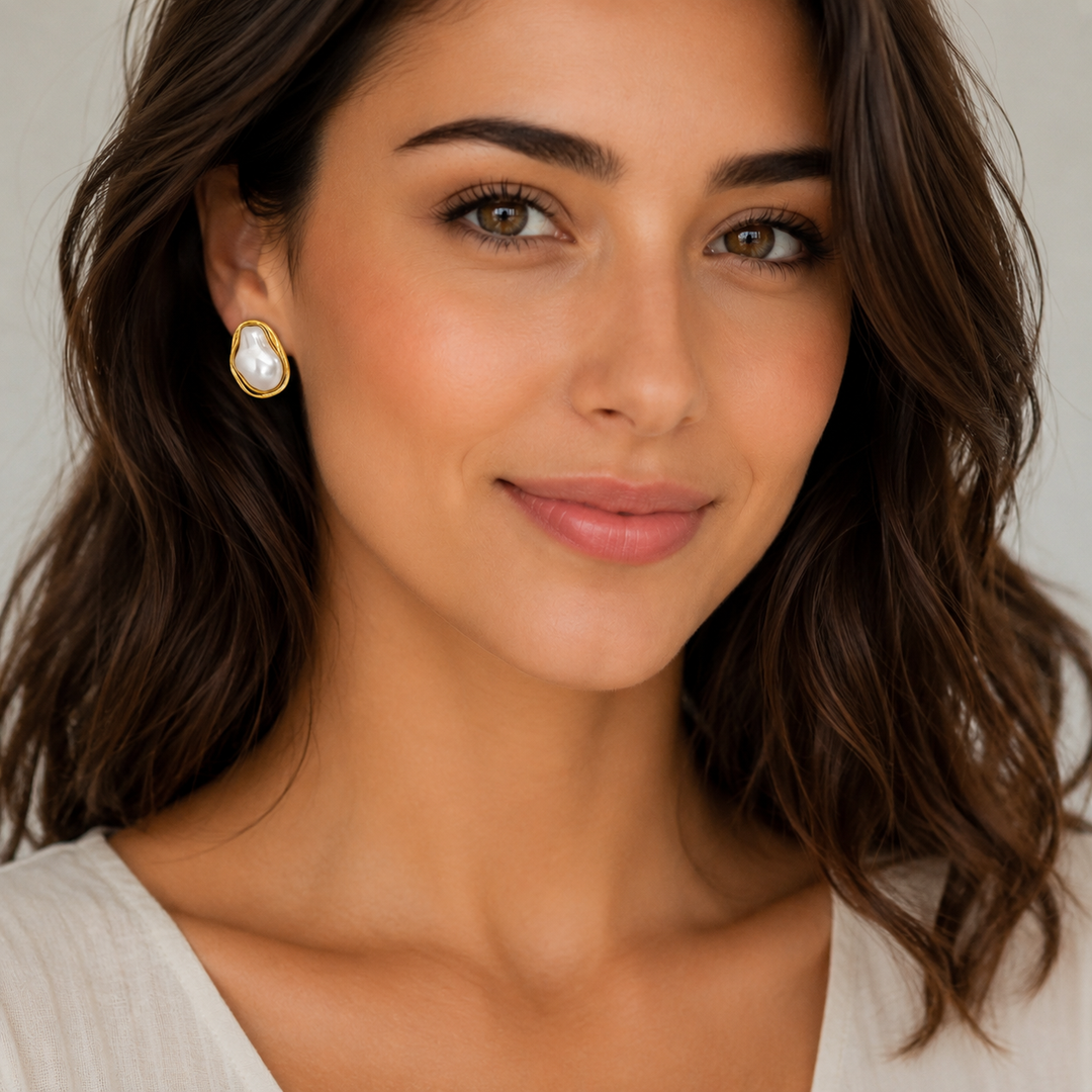 Yasmin Classic Pearl Earring