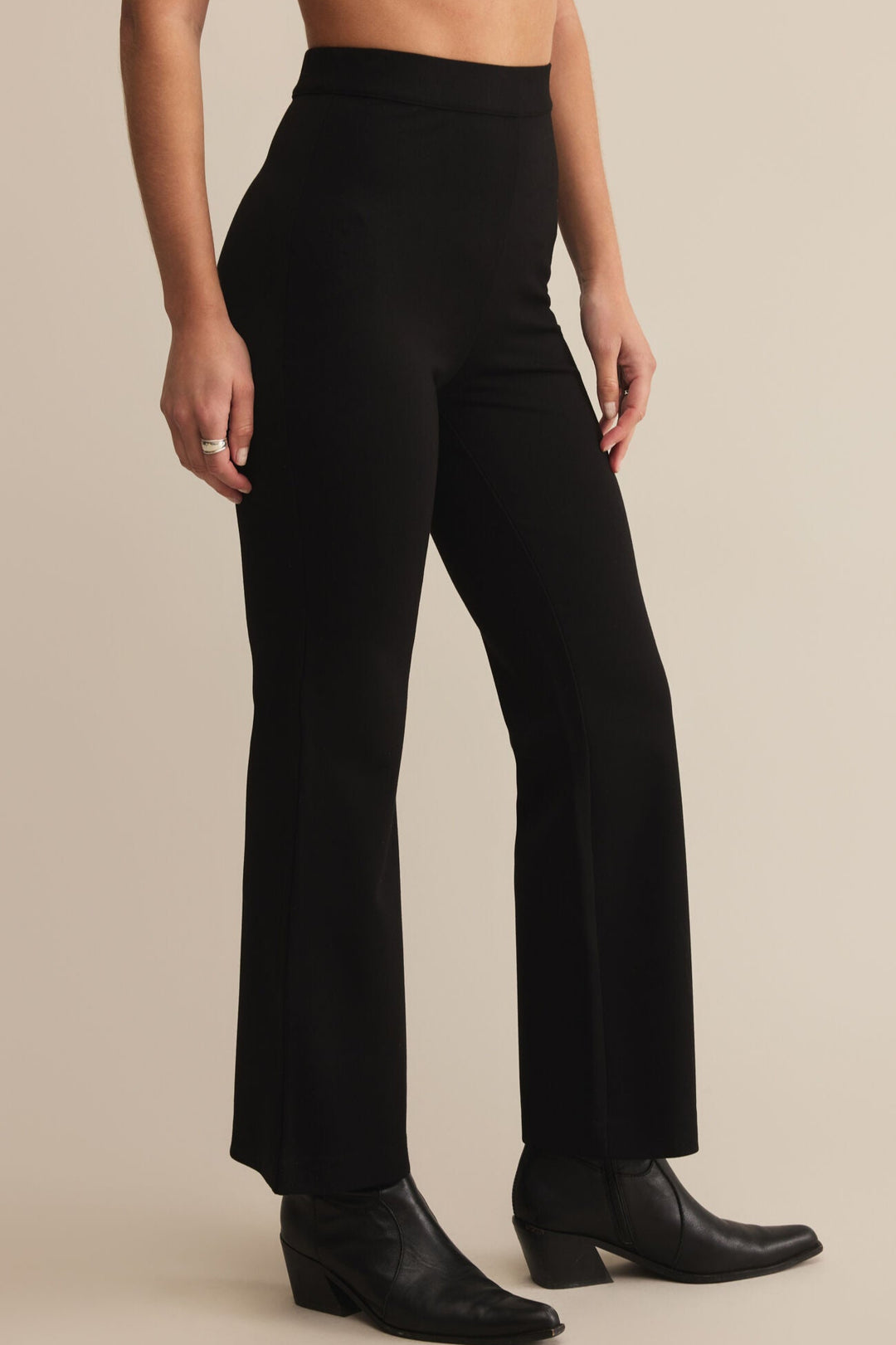 Do It All Slim Kick Pant - Black