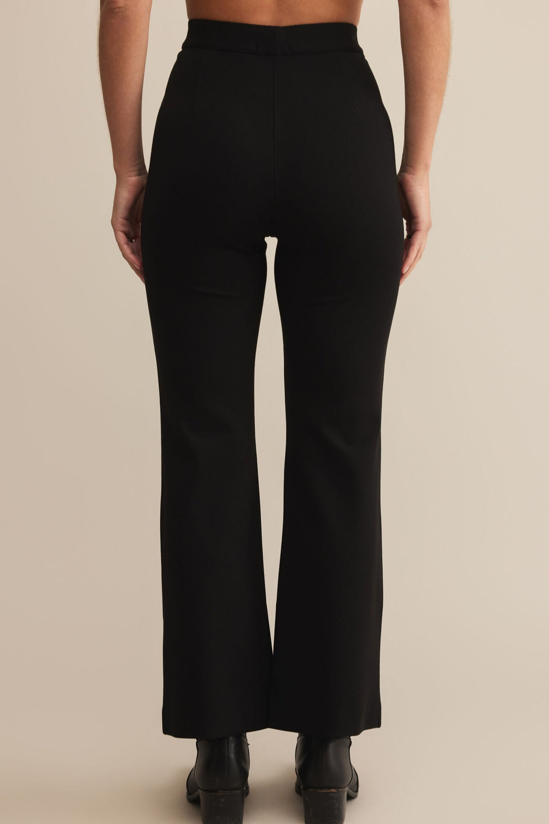 Do It All Slim Kick Pant - Black