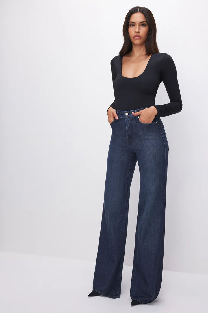 Sculpting Scoop Neck Bodysuit - Black