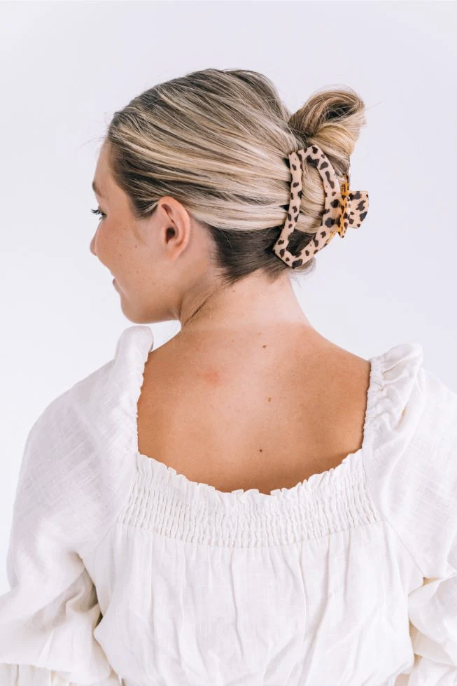 Blonde Tortoise Hair Clip- Large