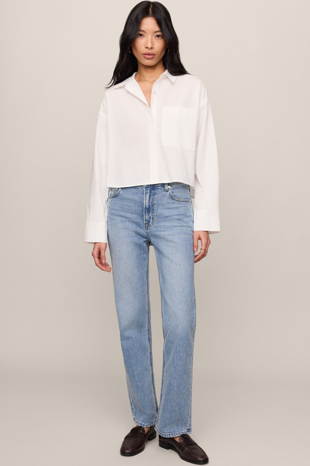 Slightly cropped white poplin button-up shirt