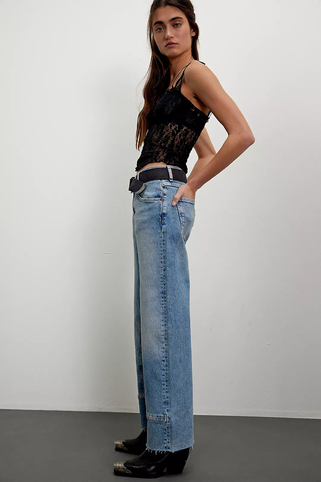 Risk Taker Mid-Rise Jeans - Mantra