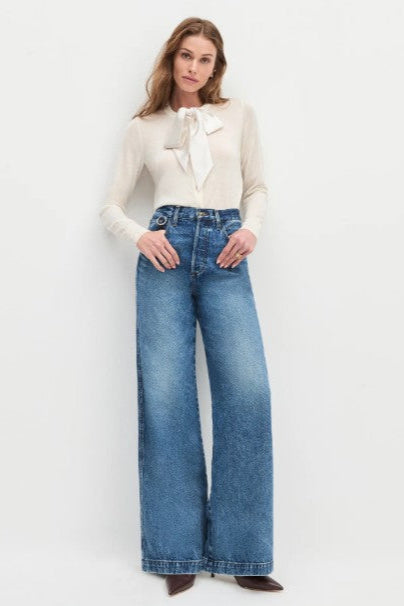 Take A Bow Cardigan - Ivory