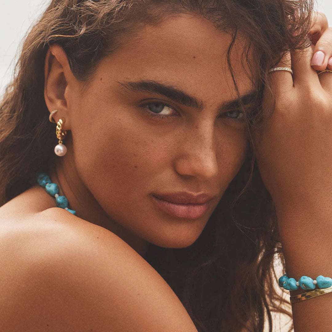 Pearl Crew Hoops - Gold