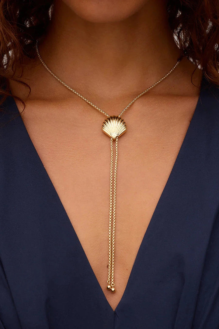 Scallop Bolo Necklace - Gold