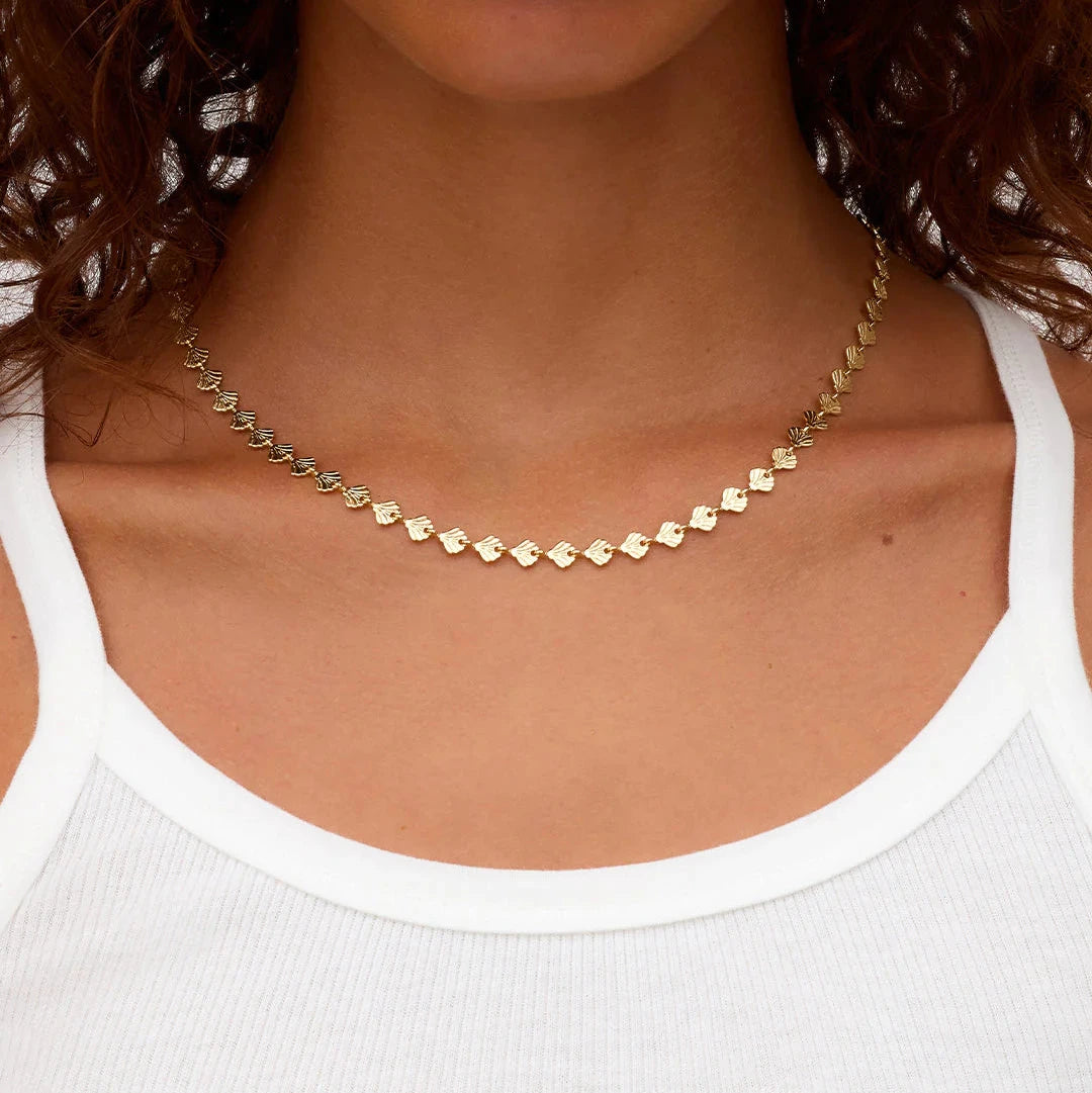 Scallop Necklace - Gold